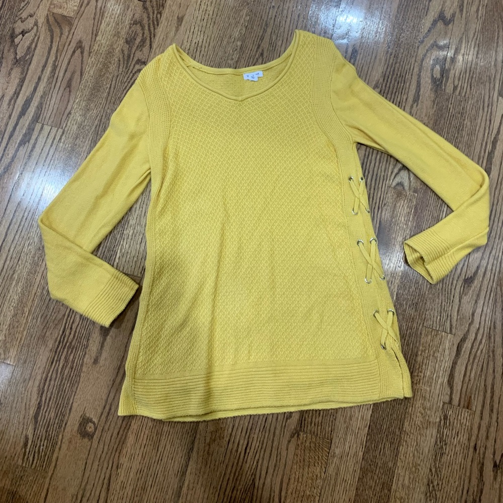 Mustard yellow sweater